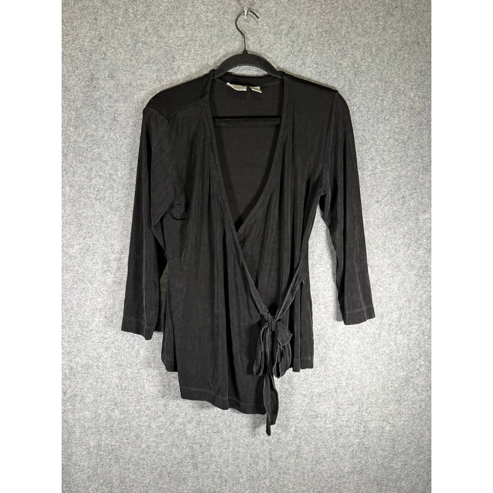 Chicos Travelers Size 1 Medium  Black Wrap Top Side Tie 3/4 Sleeve‎ Capsule - Picture 2 of 7